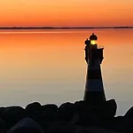 Mukava Pieni 2-4h Min 2 Vrk Saimaan Rannalla, Poreallas, Puusauna, Wi-fi, Smart Tv, Parivuode Ja Vuodesohva * Savonlinna