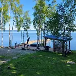 Mukava Pieni 2-4h Min 2 Vrk Saimaan Rannalla, Poreallas, Puusauna, Wi-fi, Smart Tv, Parivuode Ja Vuodesohva * Savonlinna