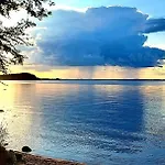 Mukava Pieni 2-4h Moekki Min 2 Vrk Saimaan Rannalla, Poreallas, Puusauna, Wi-fi, Smart Tv, Parivuode Ja Vuodesohva *