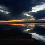 Mukava Pieni 2-4h Min 2 Vrk Saimaan Rannalla, Poreallas, Puusauna, Wi-fi, Smart Tv, Parivuode Ja Vuodesohva * Savonlinna
