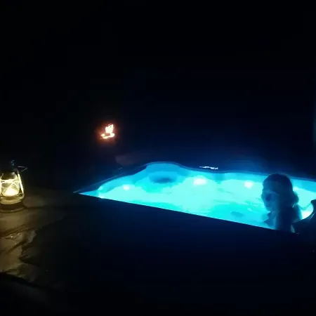 Chalet Saimaan Mokki: Lakeside With Jacuzzi And Sauna Savonlinna