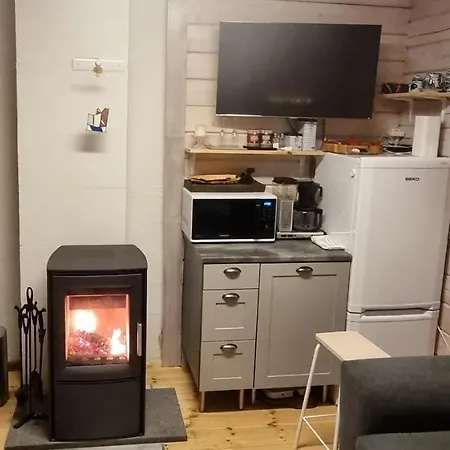 Chalet Mukava Pieni 2-4h Moekki Min 2 Vrk Saimaan Rannalla, Poreallas, Puusauna, Wi-fi, Smart Tv, Parivuode Ja Vuodesohva