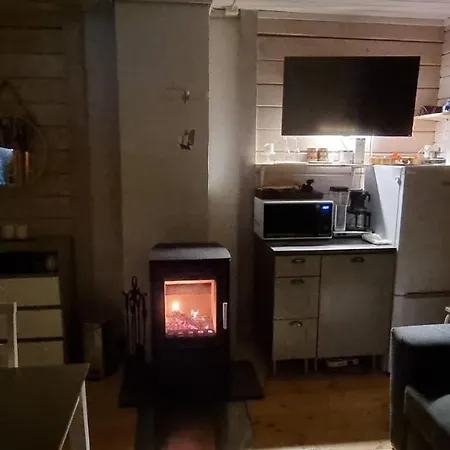 Chalet Mukava Pieni 2-4h Moekki Min 2 Vrk Saimaan Rannalla, Poreallas, Puusauna, Wi-fi, Smart Tv, Parivuode Ja Vuodesohva *